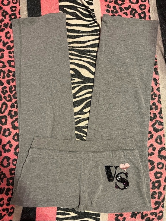 Victoria's Secret Pants - Vintage Victoria's Secret sweatpants low rise